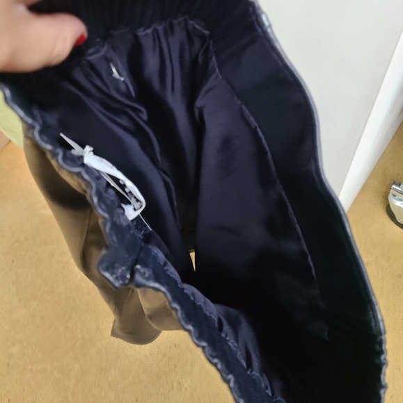 Accordi Navy Leather Pencil Skirt - Picture 10 of 14